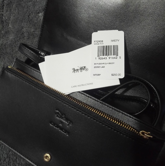 🆕 Michael Kors wallet and Coach purse‼️ - Picture 4 of 8